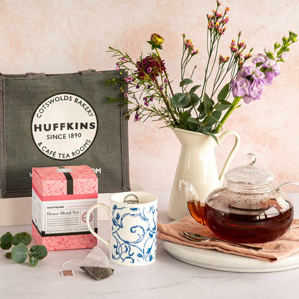 Tea lovers gift set with china mug - grey bag