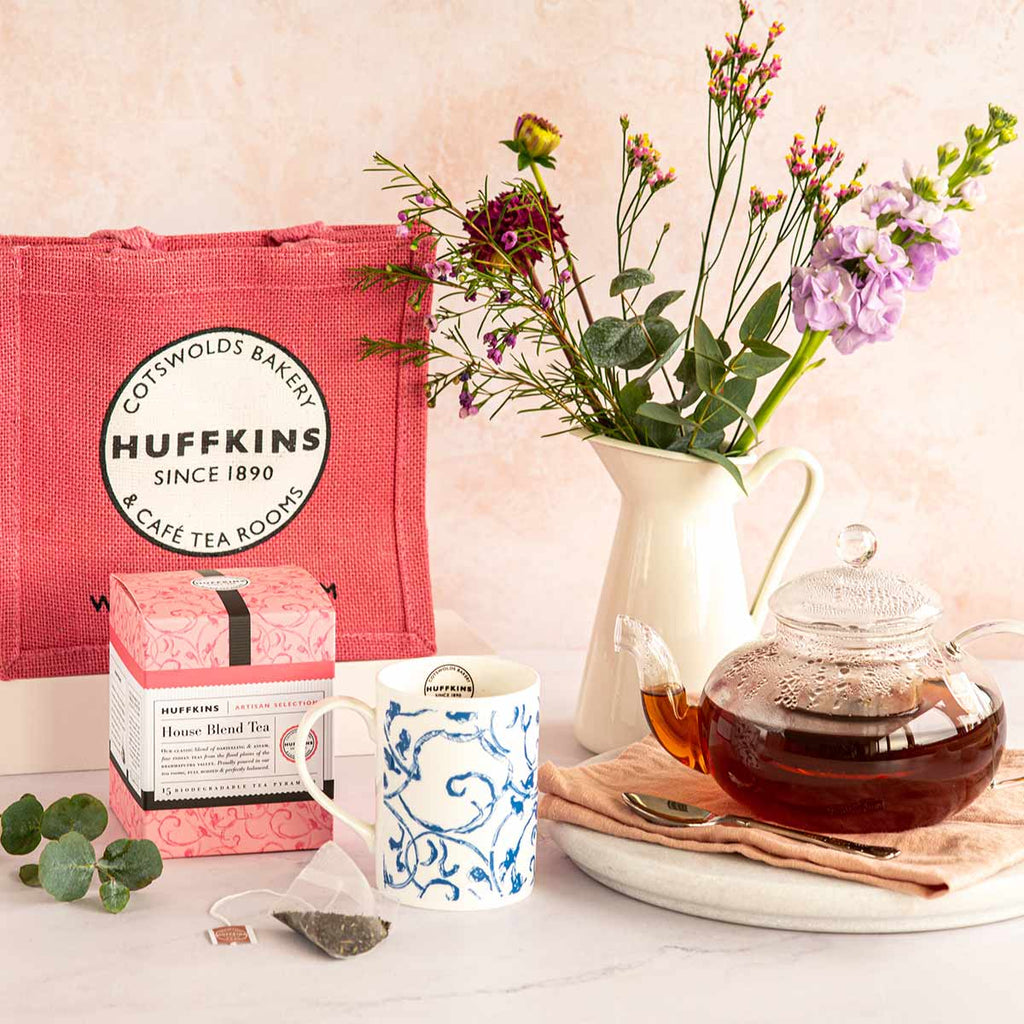 Tea lovers gift set with china mug - pink bag